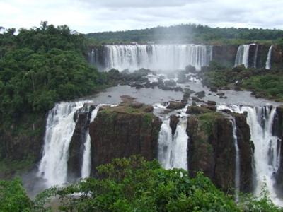 Thác Bản Giốc được bình chọn là 1 trong 10 thác nước hùng vỹ nhất thế giới